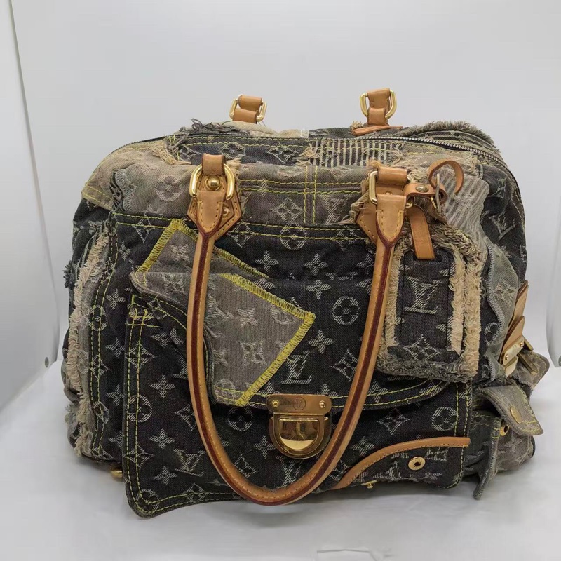Vuitton/路易威登 中古牛仔拼接手提包  LV中古牛仔拼接手提包，經典老花，牛仔拼接設計，容量大，正常使用痕跡，牛仔包-0