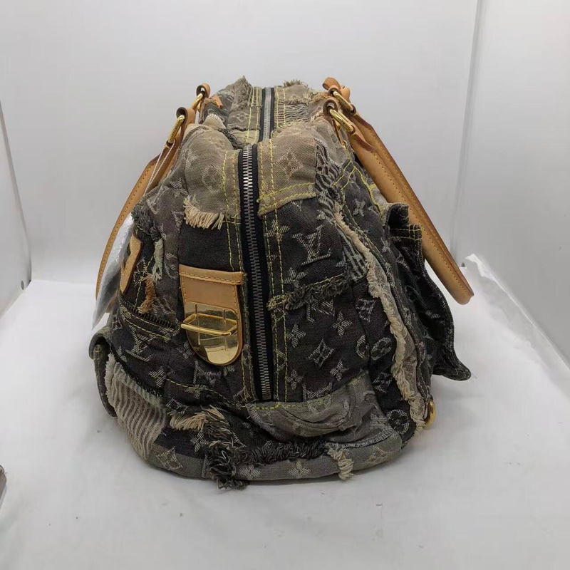 Vuitton/路易威登 中古牛仔拼接手提包  LV中古牛仔拼接手提包，經典老花，牛仔拼接設計，容量大，正常使用痕跡，牛仔包-3