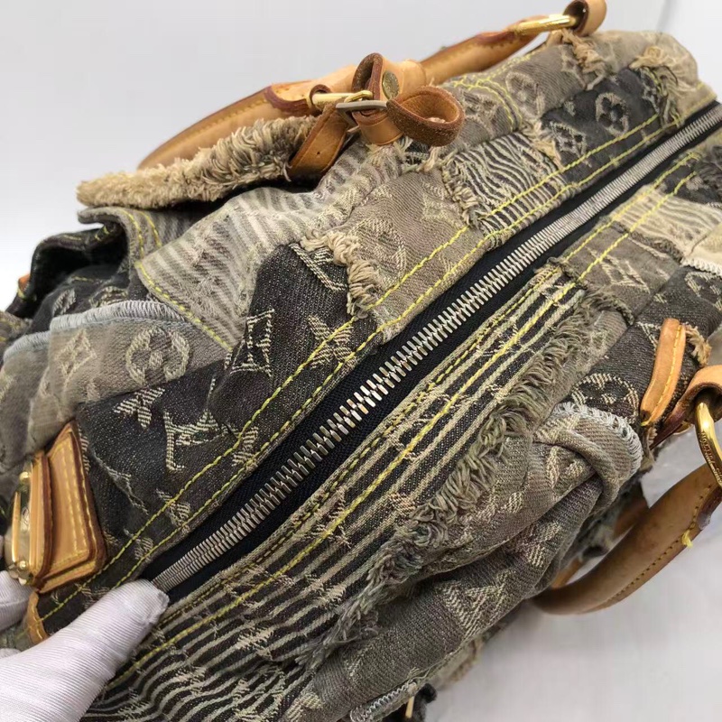 Vuitton/路易威登 中古牛仔拼接手提包  LV中古牛仔拼接手提包，經典老花，牛仔拼接設計，容量大，正常使用痕跡，牛仔包-10