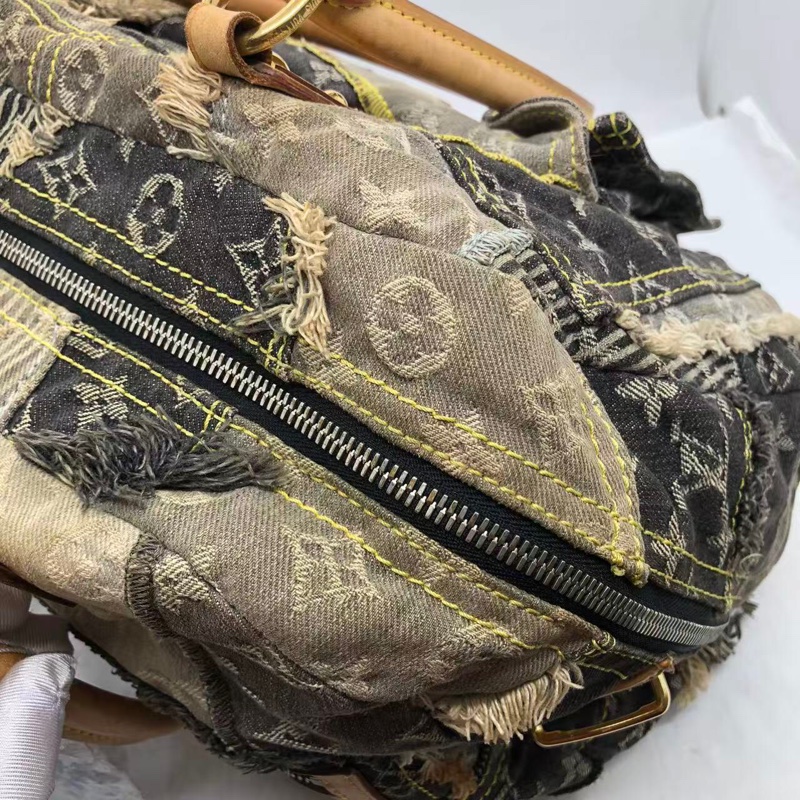 Vuitton/路易威登 中古牛仔拼接手提包  LV中古牛仔拼接手提包，經典老花，牛仔拼接設計，容量大，正常使用痕跡，牛仔包-11