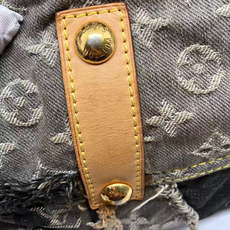 Vuitton/路易威登 中古牛仔拼接手提包  LV中古牛仔拼接手提包，經典老花，牛仔拼接設計，容量大，正常使用痕跡，牛仔包-19