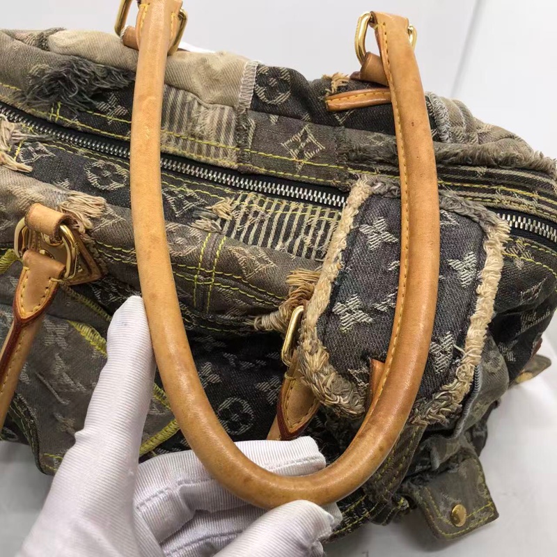 Vuitton/路易威登 中古牛仔拼接手提包  LV中古牛仔拼接手提包，經典老花，牛仔拼接設計，容量大，正常使用痕跡，牛仔包-23
