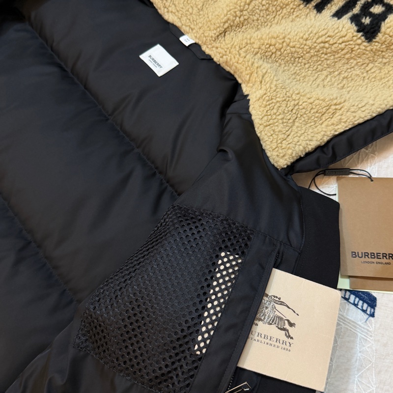 BURBERRY英國黑色連帽鵝絨外套XS-15