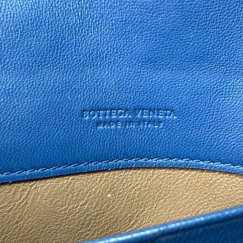 BV 藍色小羊皮編織扣式長夾-5