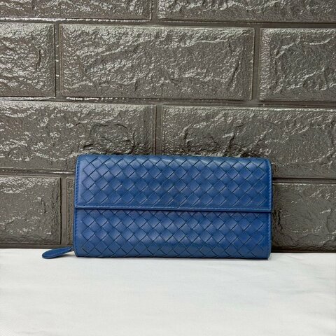 BV 藍色小羊皮編織扣式長夾