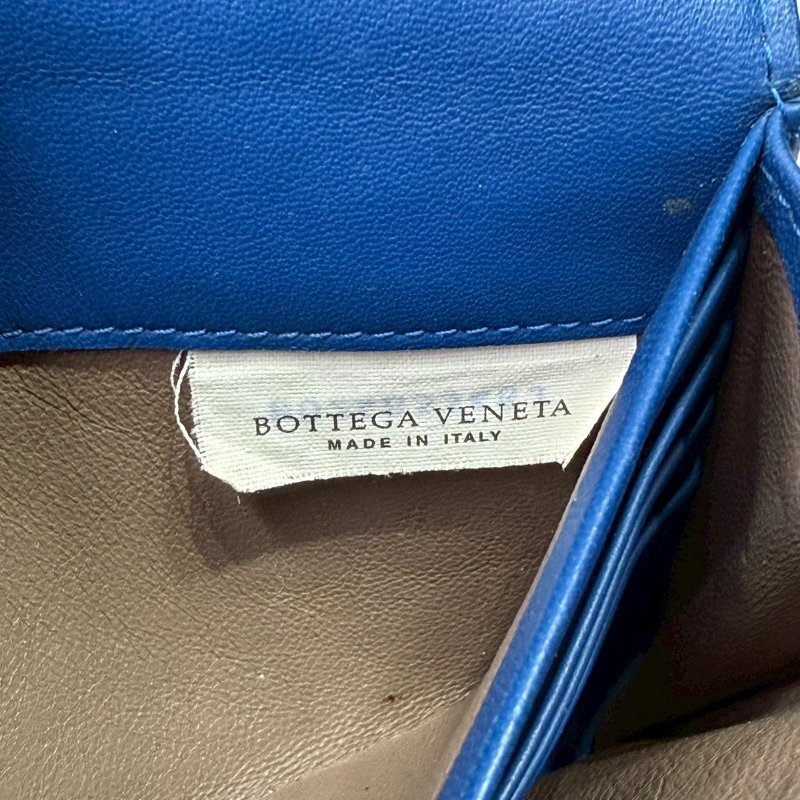 BV 藍色小羊皮編織扣式長夾-6