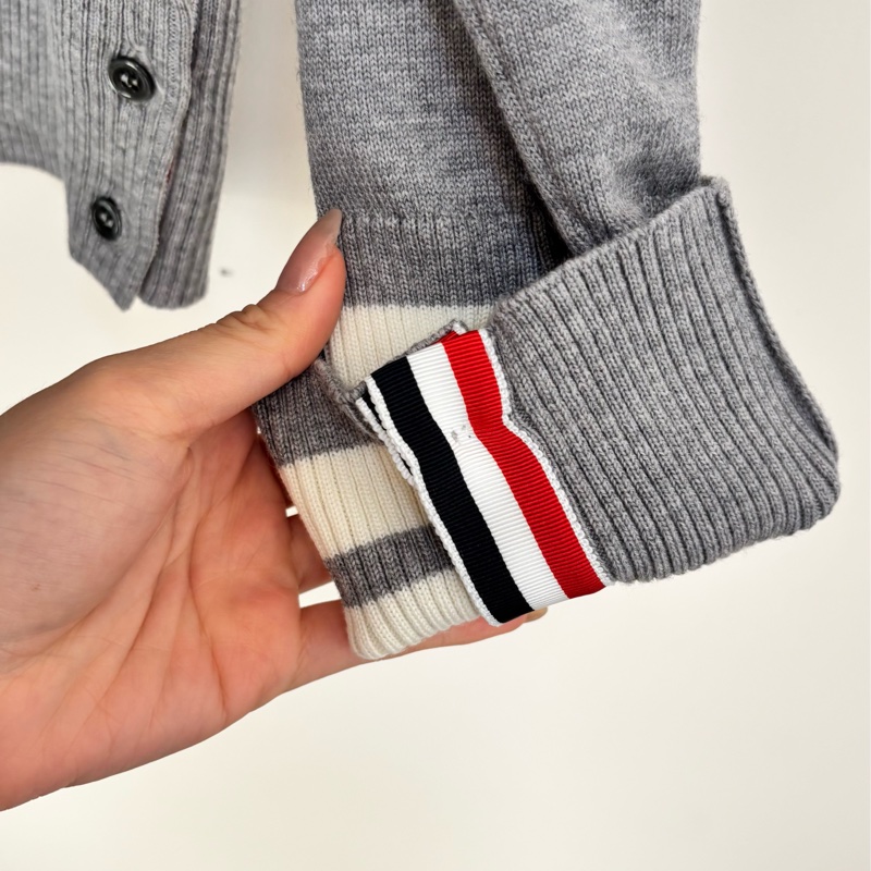 Thom Browne 經典灰色開襟外套 原價近五萬-3