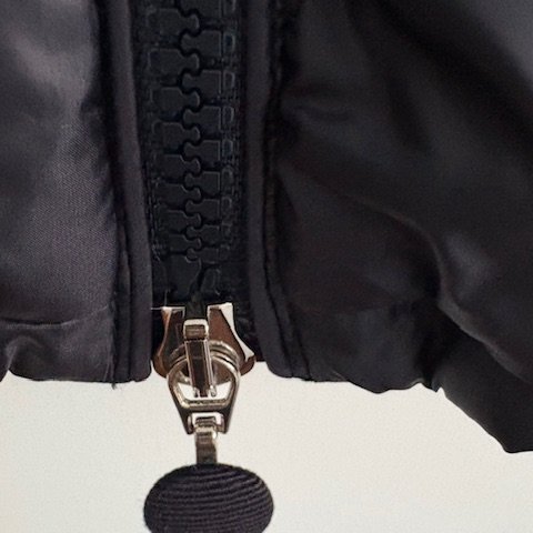 Moncler 薄款羽絨衣-24