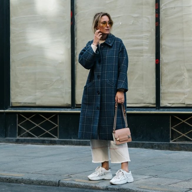 🎊佳節特賣🎁Delvaux Madame Chaine小型鍊帶牛皮肩揹包 白色/ 牛奶糖色-1