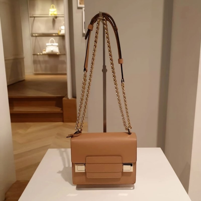 🎊佳節特賣🎁Delvaux Madame Chaine小型鍊帶牛皮肩揹包 白色/ 牛奶糖色-7