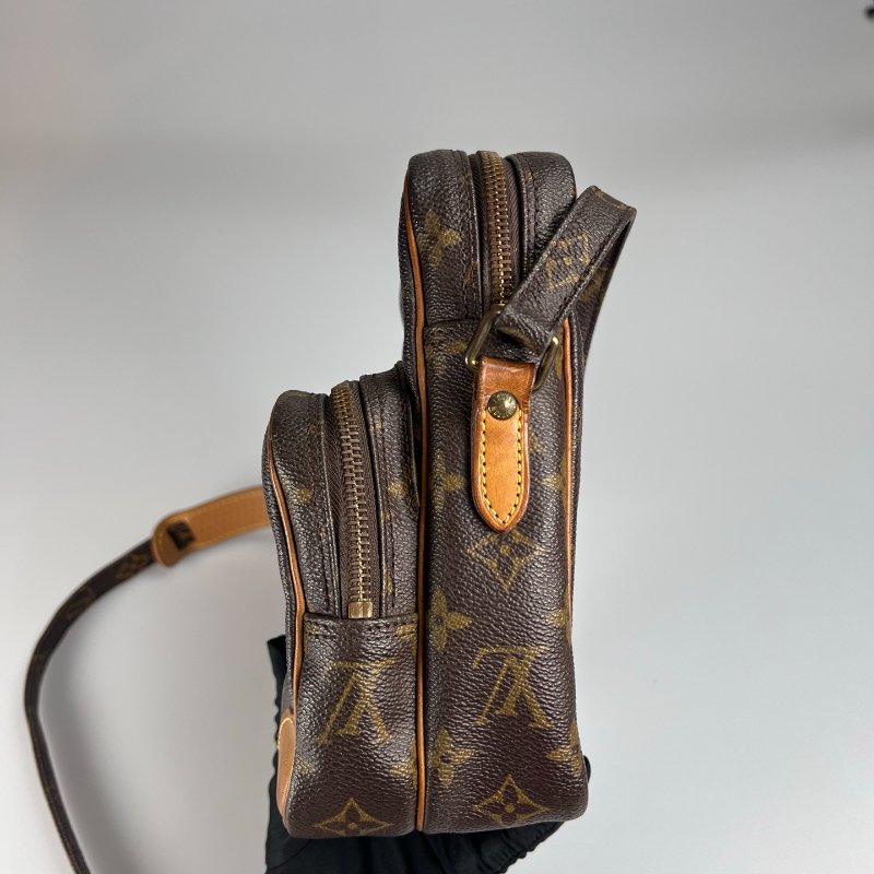 LV M45266 雙層相機包-3