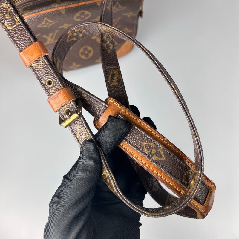 LV M45266 雙層相機包-8