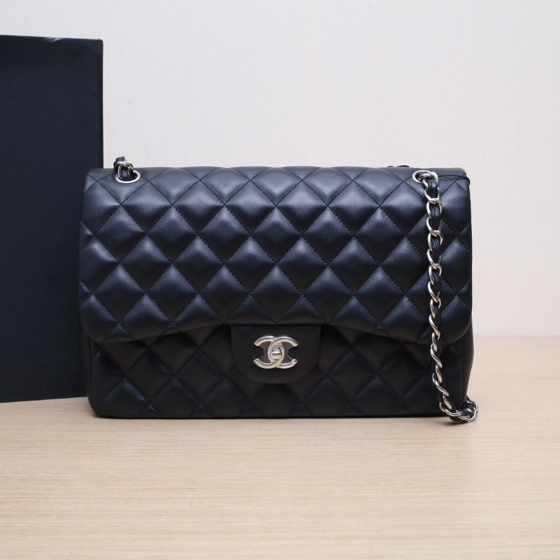 CHANEL CF口蓋包JUMBO30羊皮22開黑色銀扣肩背包-0