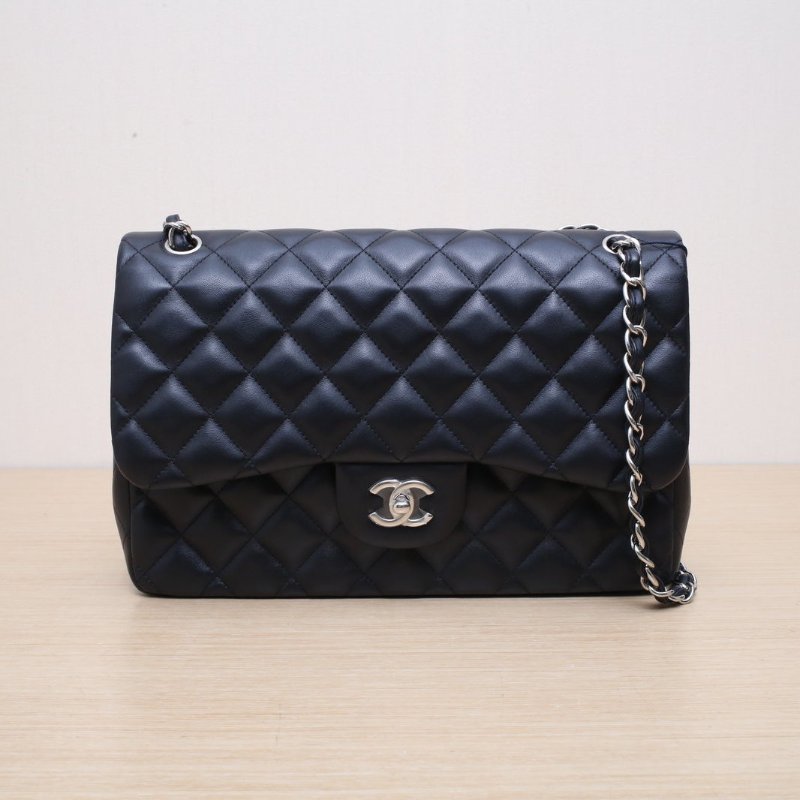 CHANEL CF口蓋包JUMBO30羊皮22開黑色銀扣肩背包-1