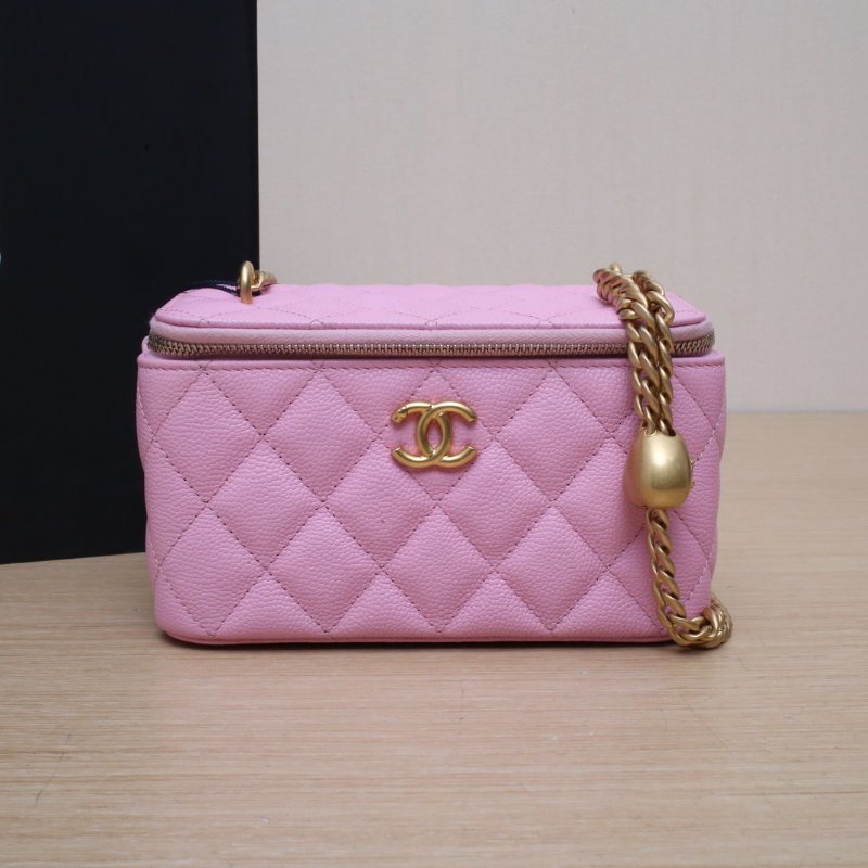 CHANEL 23P長盒子化妝包帶鏡子16粉色荔枝牛皮鐳射標金扣愛心金球肩帶肩背包-0