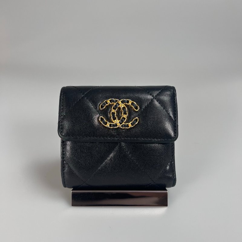 CHANEL 29開 黑金19三折短夾-0