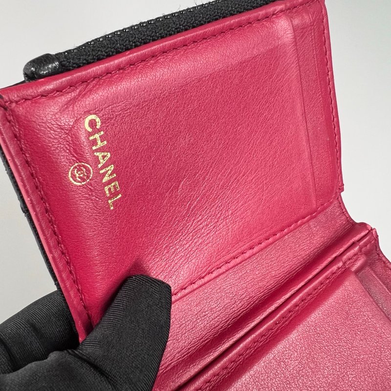 CHANEL 29開 黑金19三折短夾-7