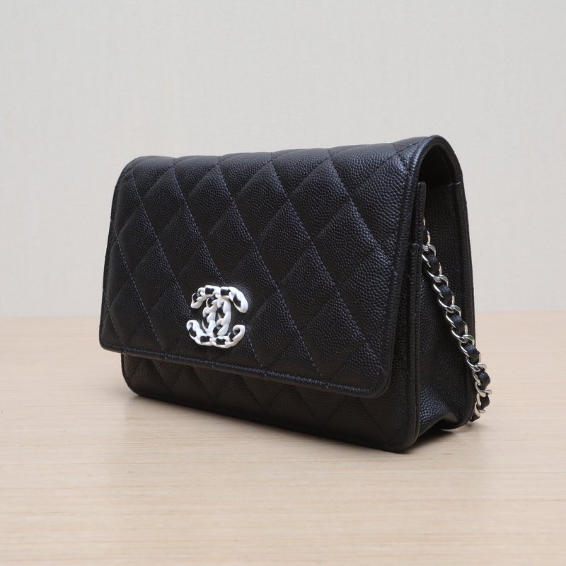 CHANEL 19BAG吸扣WOC19黑色荔枝牛皮晶片開皮穿鏈扣肩背包-3