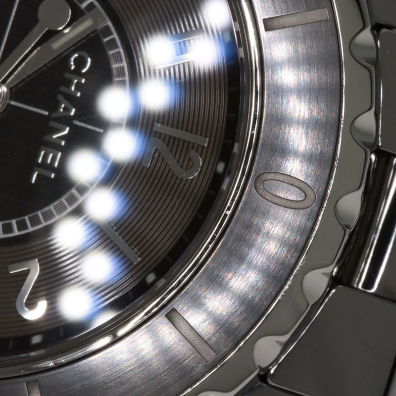 香奈兒 H2978 J12 Chromatic 33毫米女錶，鈦金屬和陶瓷材質-13