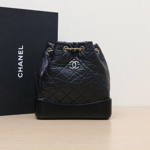 CHANEL GABRIELLE流浪雙肩包小號22.5黑色牛皮晶片開金銀扣菱格紋肩背包