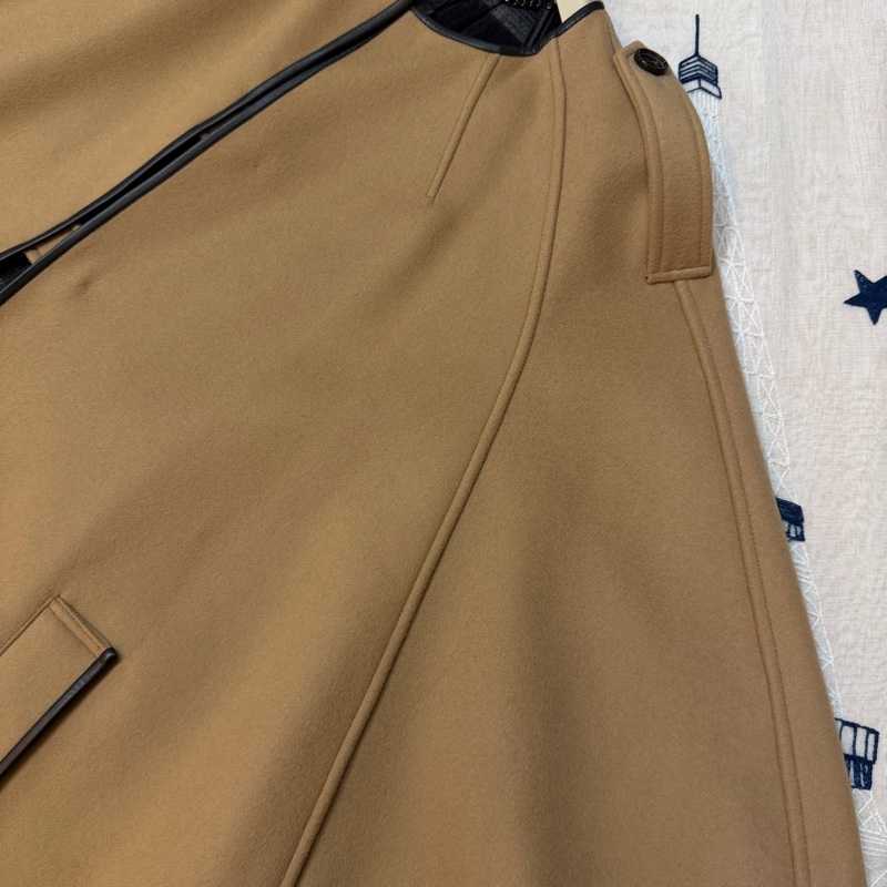 BURBERRY英國蜜色羊毛披肩斗篷L-7