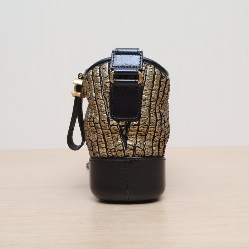 CHANEL GABRIELLE流浪小號20拼色牛皮27開金銀扣埃及系列肩背包-4