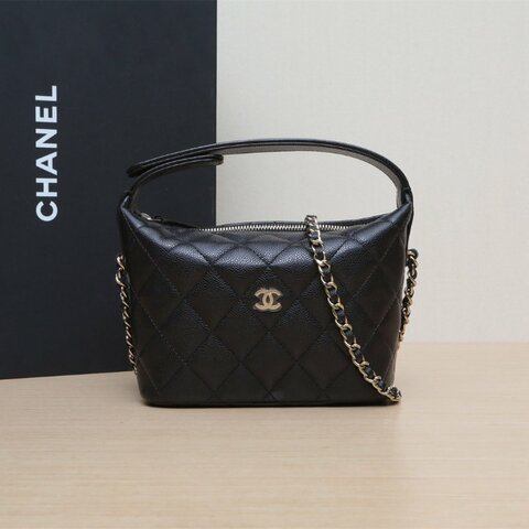 CHANEL 嬉皮HOBO飯盒包25C/16黑色荔枝牛皮鐳射標淺金扣菱格紋皮手柄肩背包