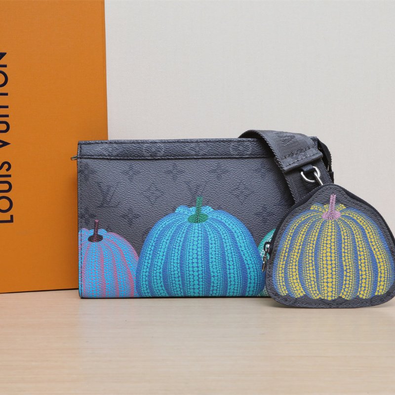 LOUIS VUITTON 灰色PVC銀扣晶片草間彌生聯名款Gaston三合一洗漱包肩背包-0