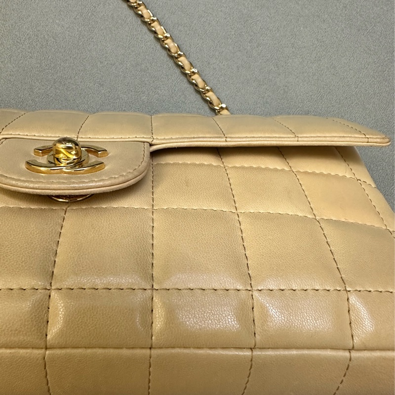 Chanel奶茶色冰格-9