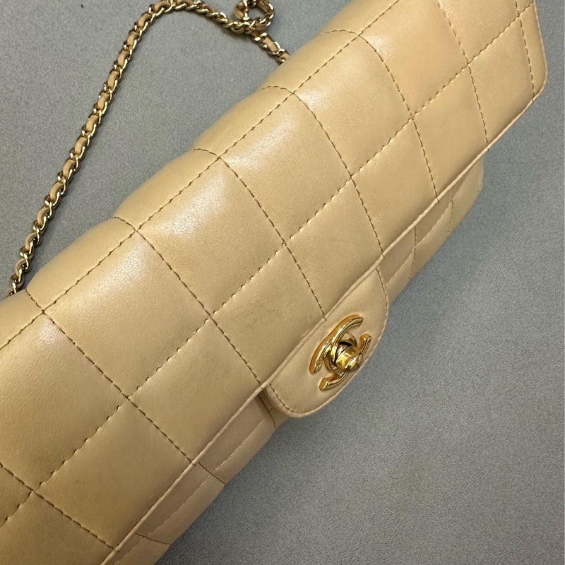 Chanel奶茶色冰格-10