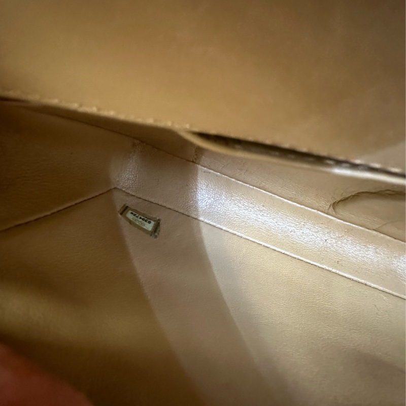 Chanel奶茶色冰格-29