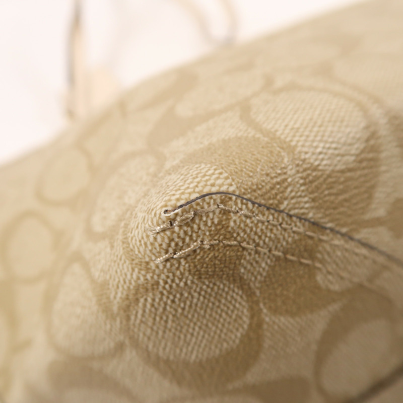 COACH 塗層帆布Tote Bag金扣肩背袋-11