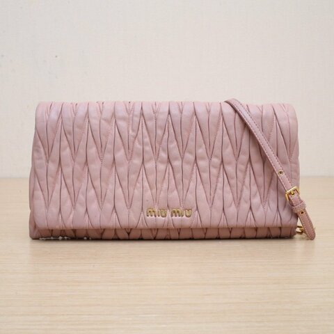 MIU MIU 粉色羊皮金扣經典褶皺手提腋下包肩背包
