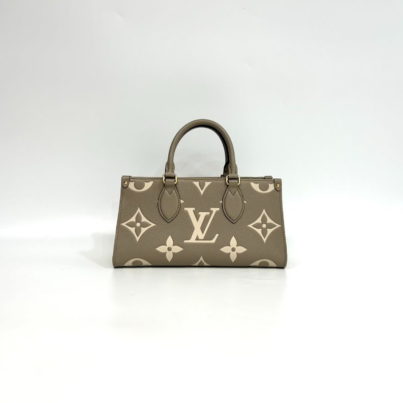 LV 斑鳩灰牛皮OnTheGo East West手提斜背包M23641-1