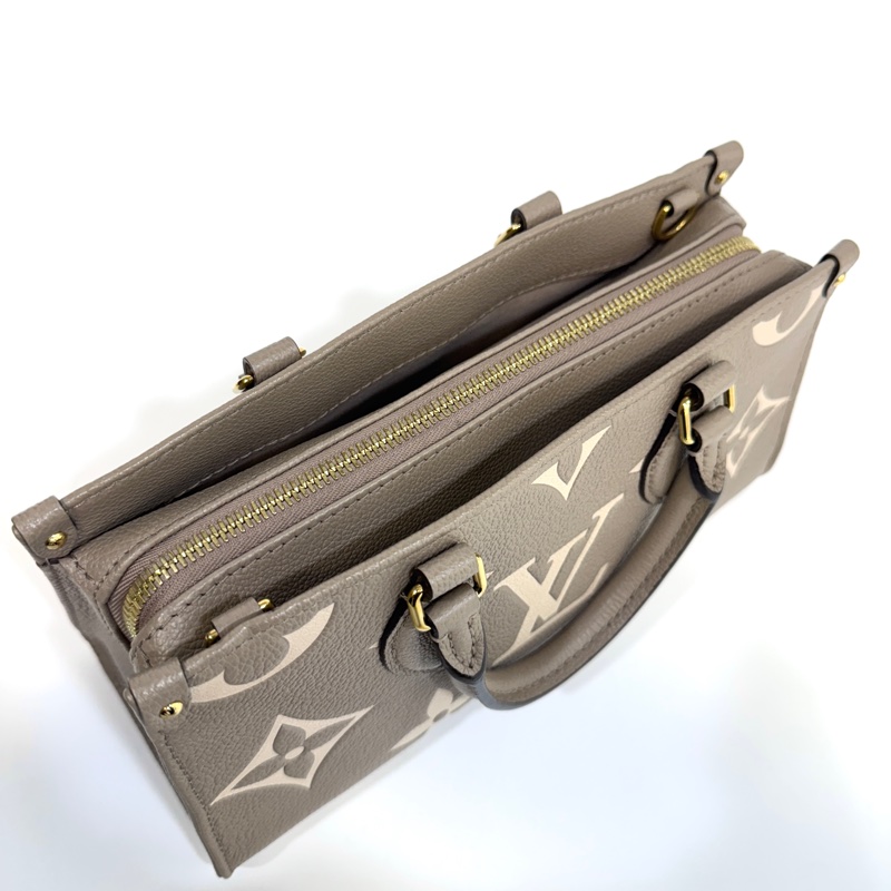 LV 斑鳩灰牛皮OnTheGo East West手提斜背包M23641-7