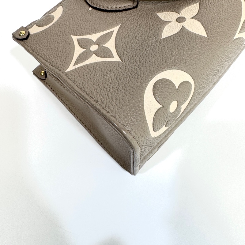 LV 斑鳩灰牛皮OnTheGo East West手提斜背包M23641-9