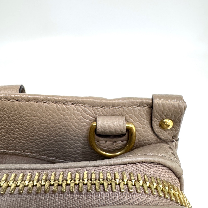 LV 斑鳩灰牛皮OnTheGo East West手提斜背包M23641-14