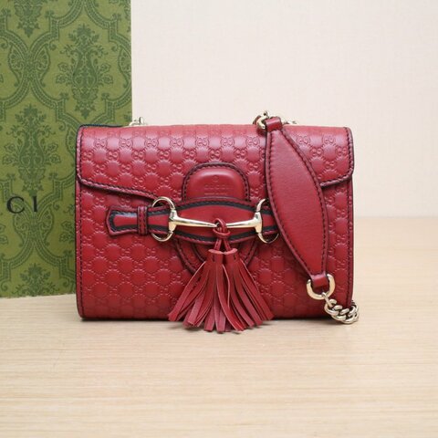 GUCCI Emily馬銜扣流蘇小號18GG壓紋紅色牛皮淺金扣肩背包