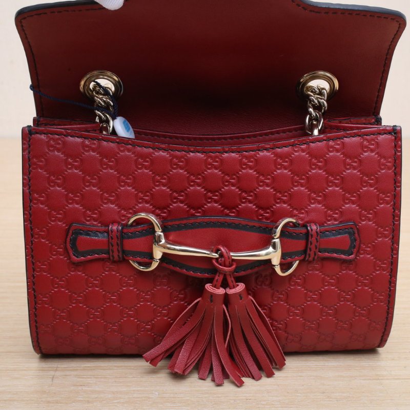 GUCCI Emily馬銜扣流蘇小號18GG壓紋紅色牛皮淺金扣肩背包-2