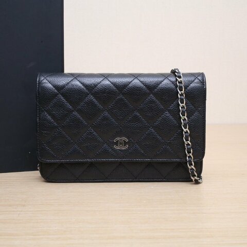 CHANEL CFWOC19黑色荔枝牛皮21開銀扣肩背包