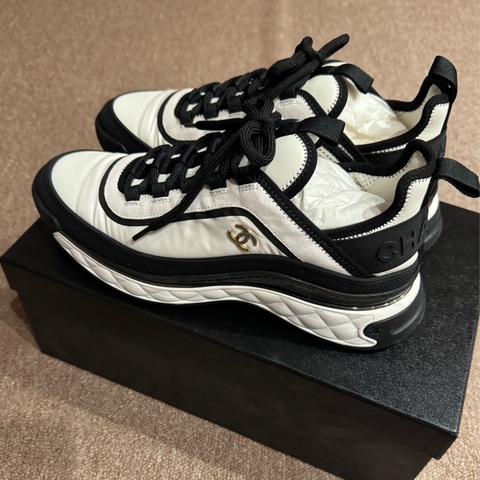 🇫🇷CHANEL✨全新舒適款經典時尚熊貓撞色系運動鞋✨size40
