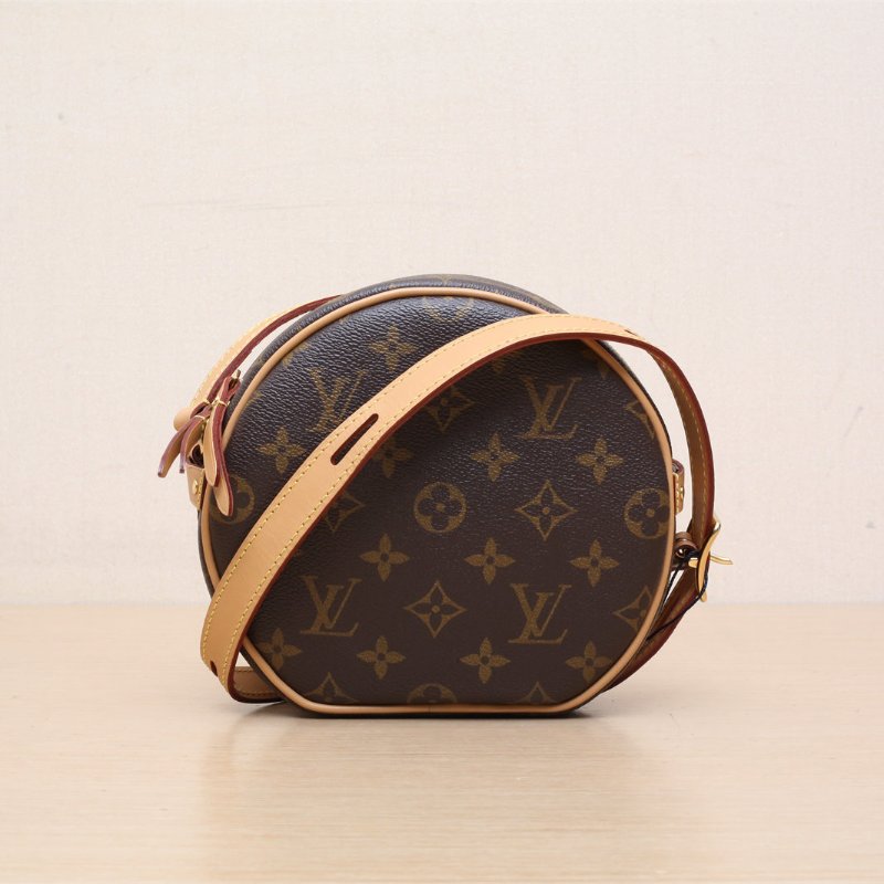LOUIS VUITTON BOITECHAPEAUSOUPLE軟圓餅小號17老花PVC晶片肩背包-1