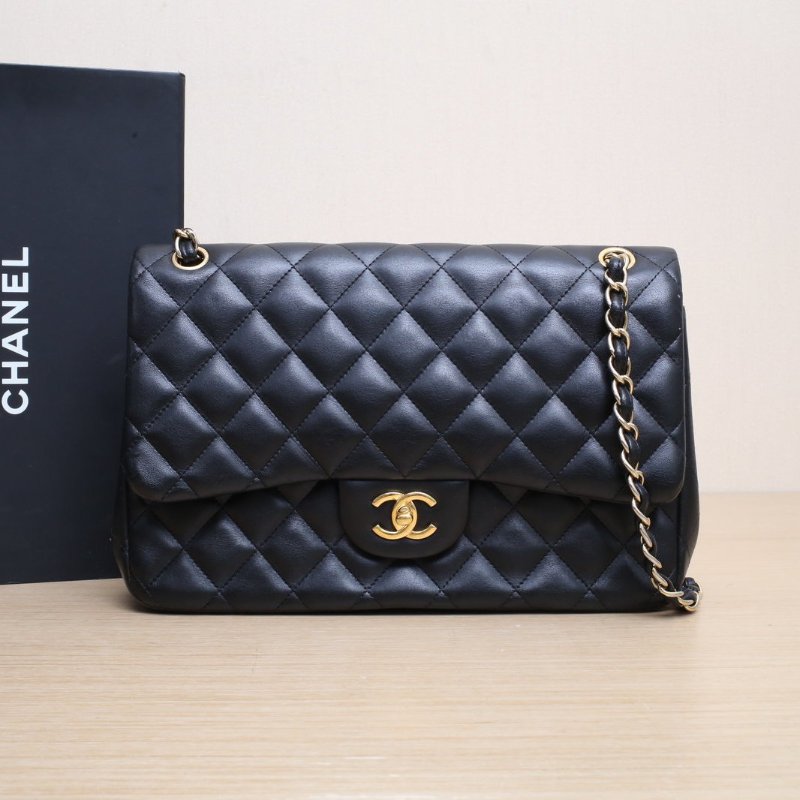 CHANEL CF口蓋包JUMBO30黑色羊皮19開金扣肩背包-0