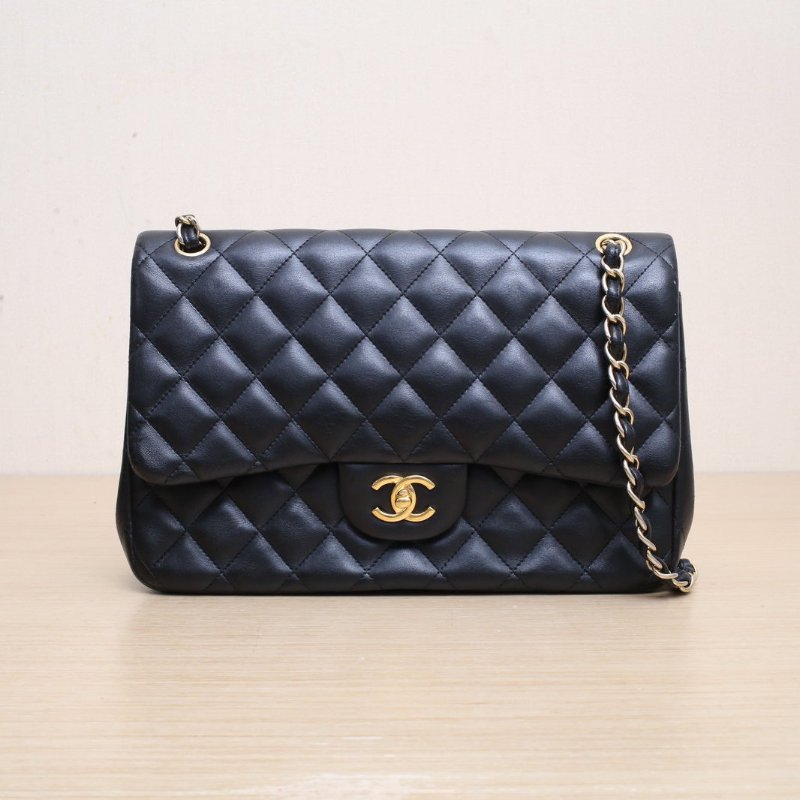 CHANEL CF口蓋包JUMBO30黑色羊皮19開金扣肩背包-1