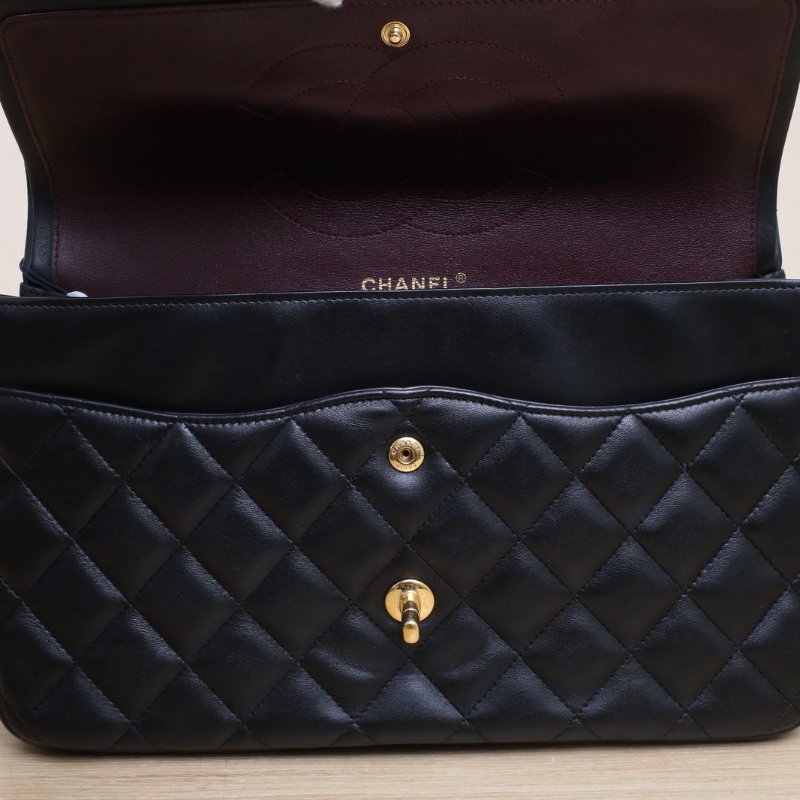 CHANEL CF口蓋包JUMBO30黑色羊皮19開金扣肩背包-3