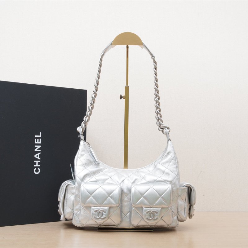 CHANEL 25Chobo雙口袋腋下包銀色羊皮晶片開銀扣肩背包-0