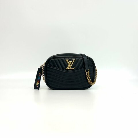 LV黑金牛皮縫線彩色皮標拉鍊相機包M53682