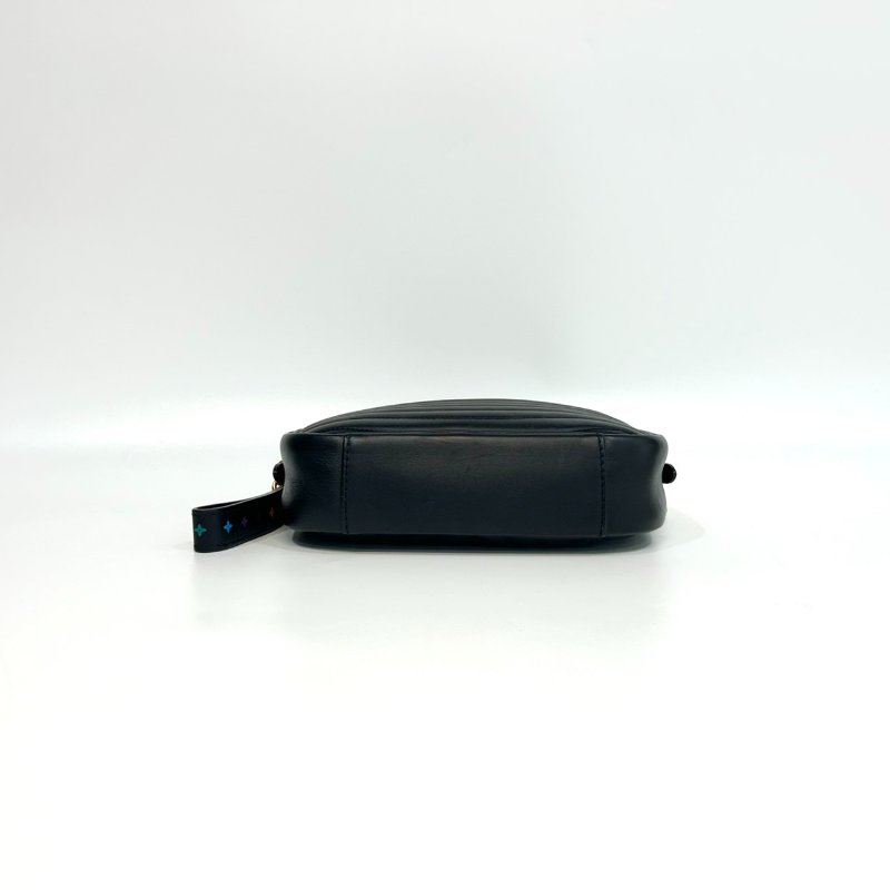 LV黑金牛皮縫線彩色皮標拉鍊相機包M53682-4