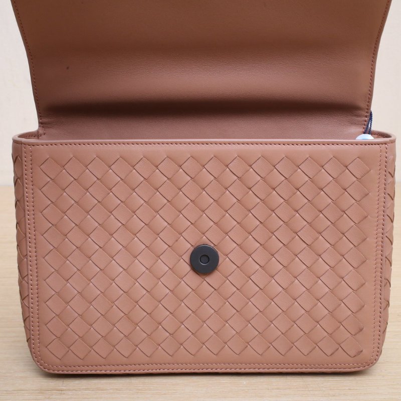 BOTTEGA VENETA 棕色羊皮Alumna經典編織手提郵差包肩背包-3