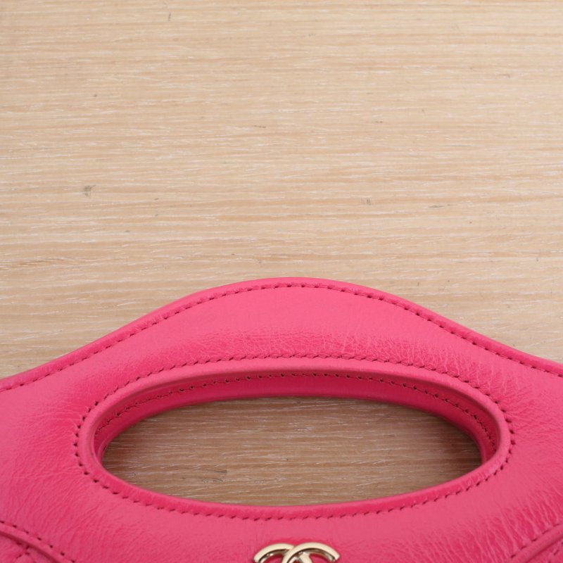 CHANEL 31BagNano橫版20.5粉色牛皮鐳射標金扣肩背包-2